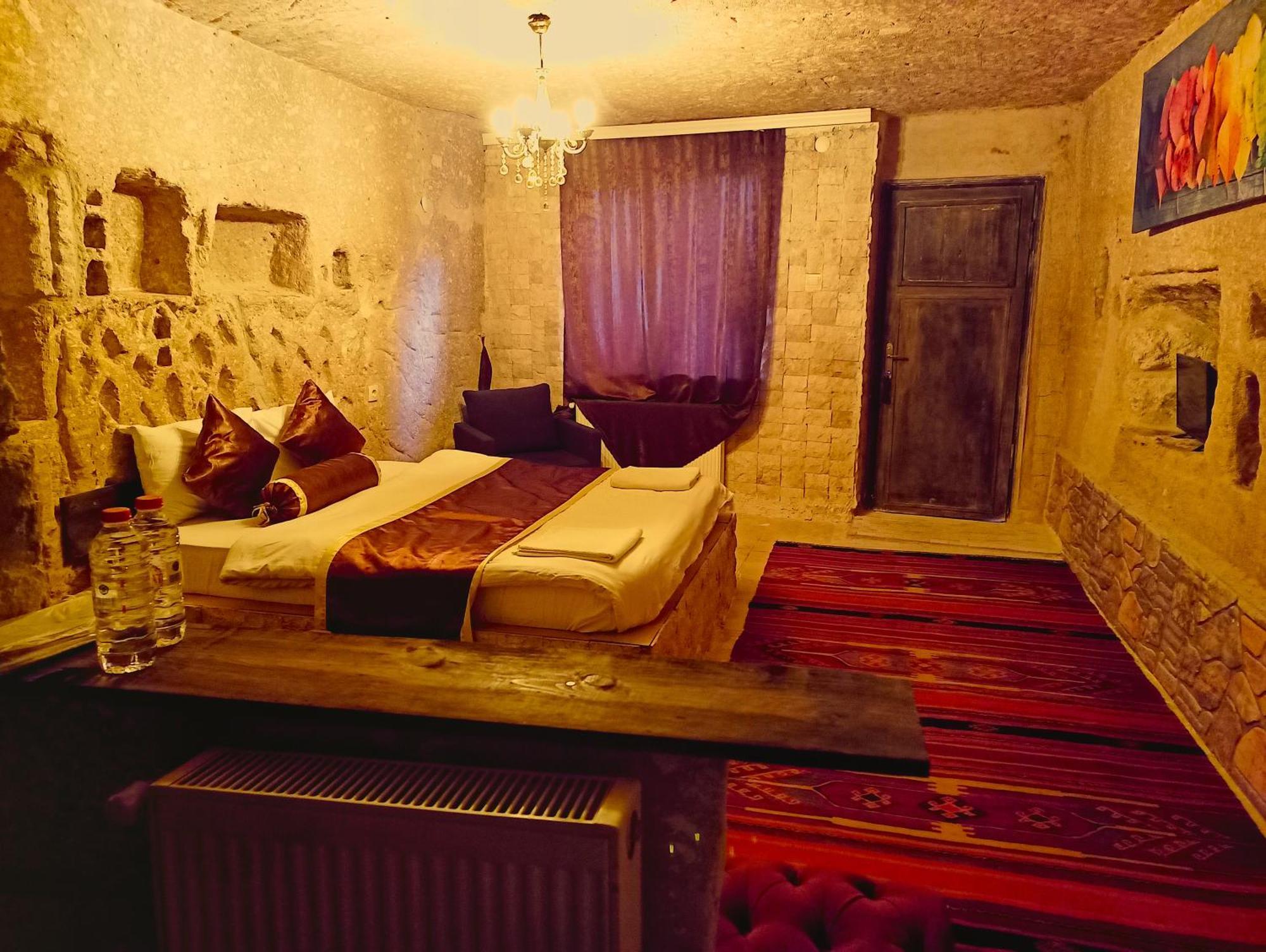 Hotel Stone Age Cappadocia à Nevşehir Extérieur photo