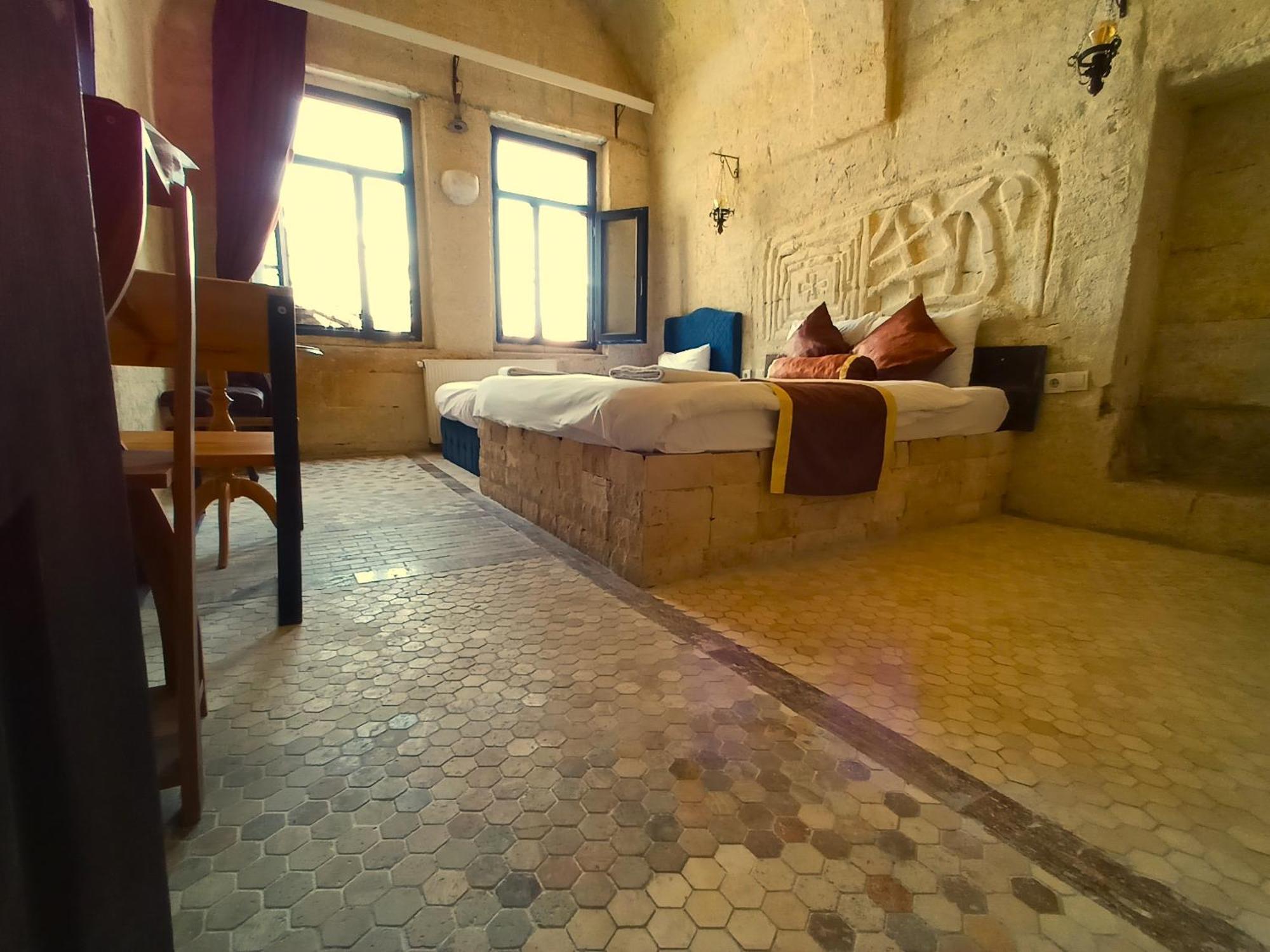 Hotel Stone Age Cappadocia à Nevşehir Extérieur photo